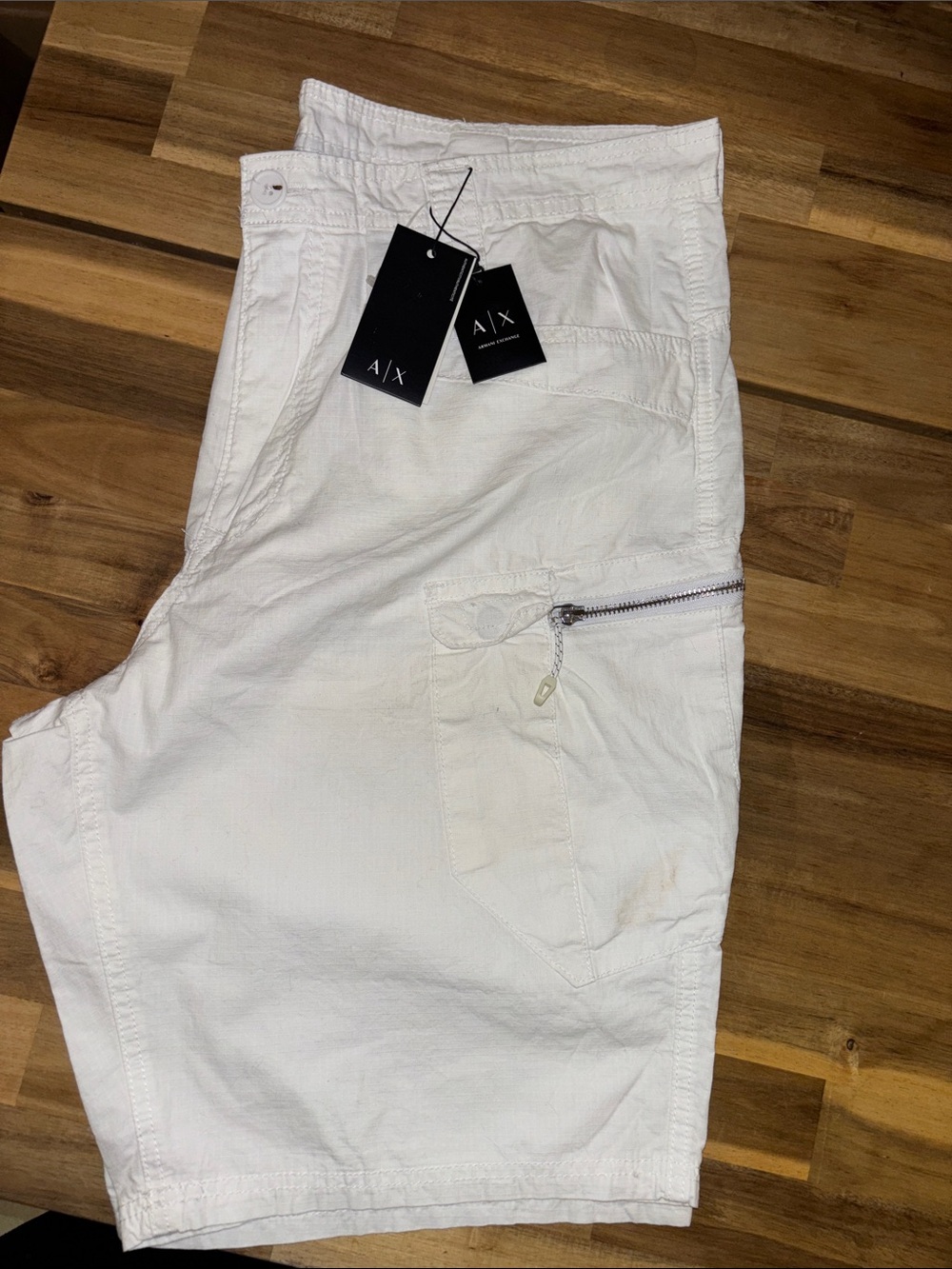 A/X Armani Exchange Men’s White Cargo Shorts with Zip Pocket
